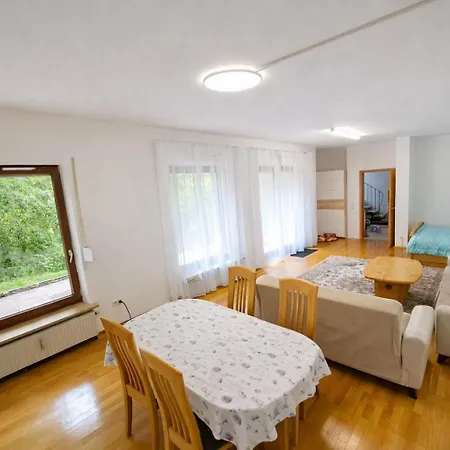 Arvin Apartment